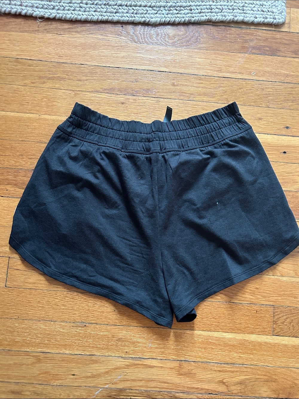 Vuori halo performance short 2 inch size L nwt paid: $68 - Picture 5 of 9
